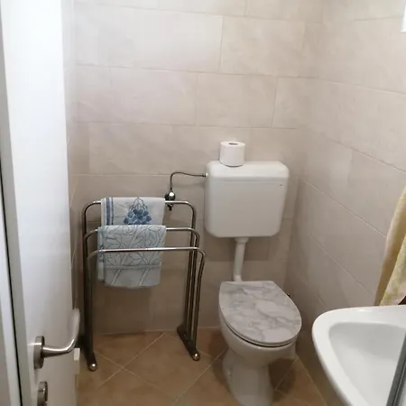 Apartma Apartma Figa Pobegi